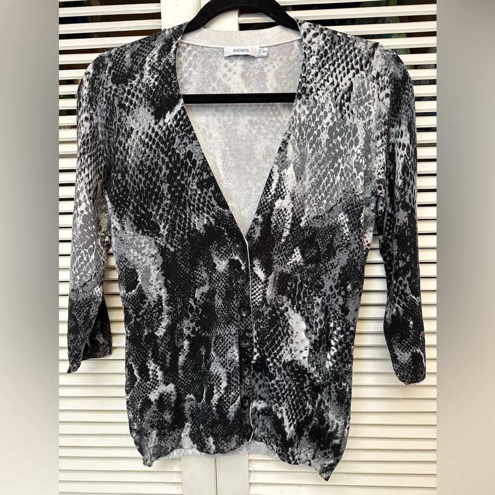 Ricki’s Print Cardigan Size Small